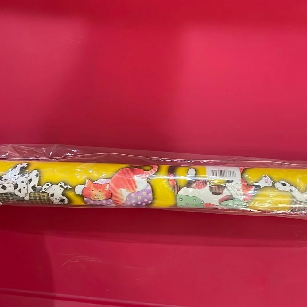 NEW Sally Foster Snoozin' Cats and Dogs Wrapping Paper 2006128‎ Yellow New